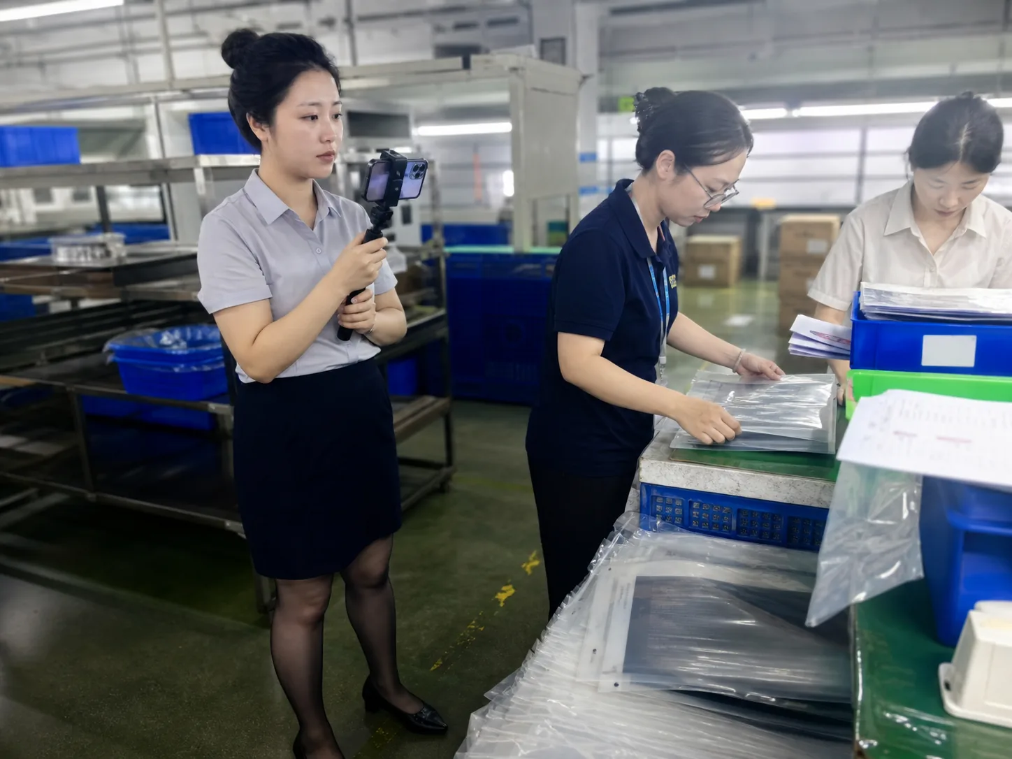 精密丝印到货验收现场核对样件和记录